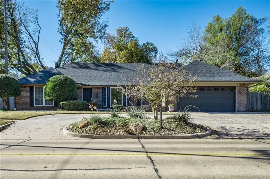 2704 S Berry Road, Norman, OK 73072 - Image #3