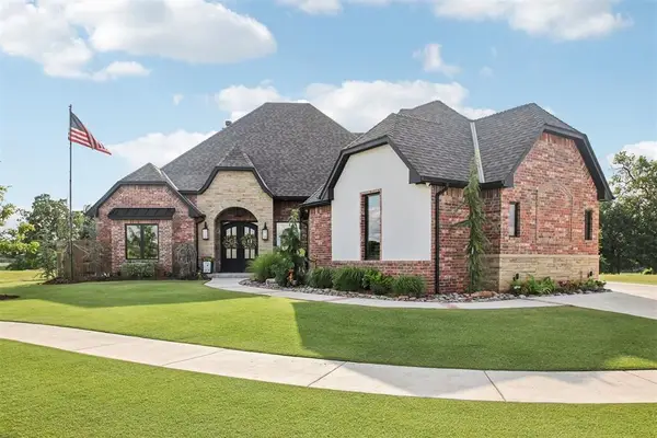 5813 Tiger Stone Drive, Mustang, OK 73064