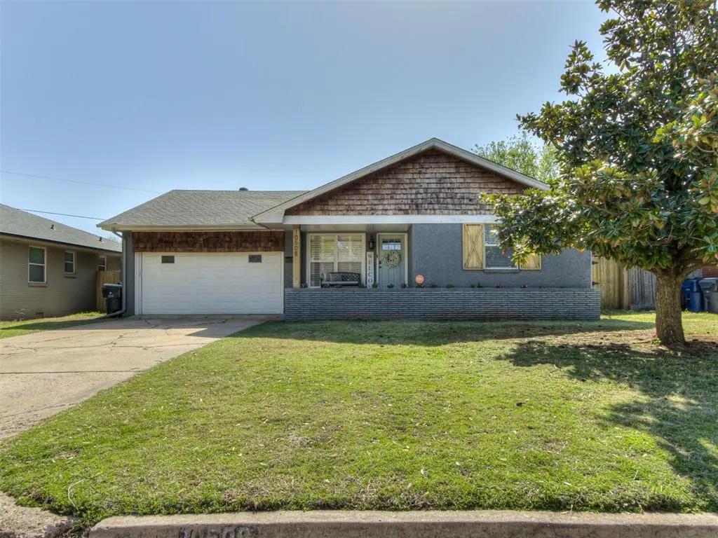 10508 Whitehaven Road, The Village, OK 73120 - Image #1