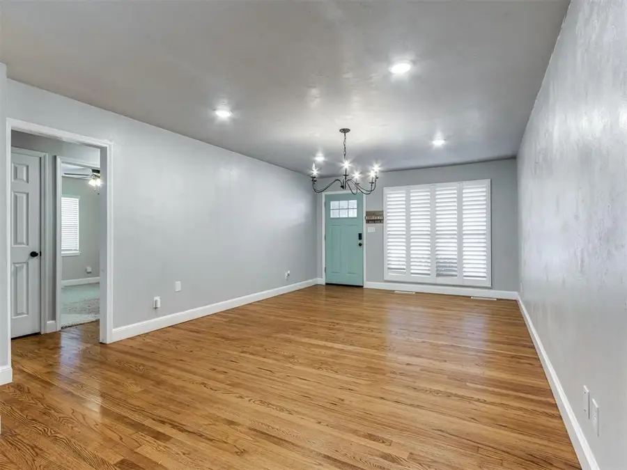 10508 Whitehaven Road, The Village, OK 73120 - Image #3