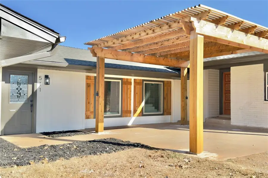 511 Highland Hills Drive, Edmond, OK 73034 - Image #2