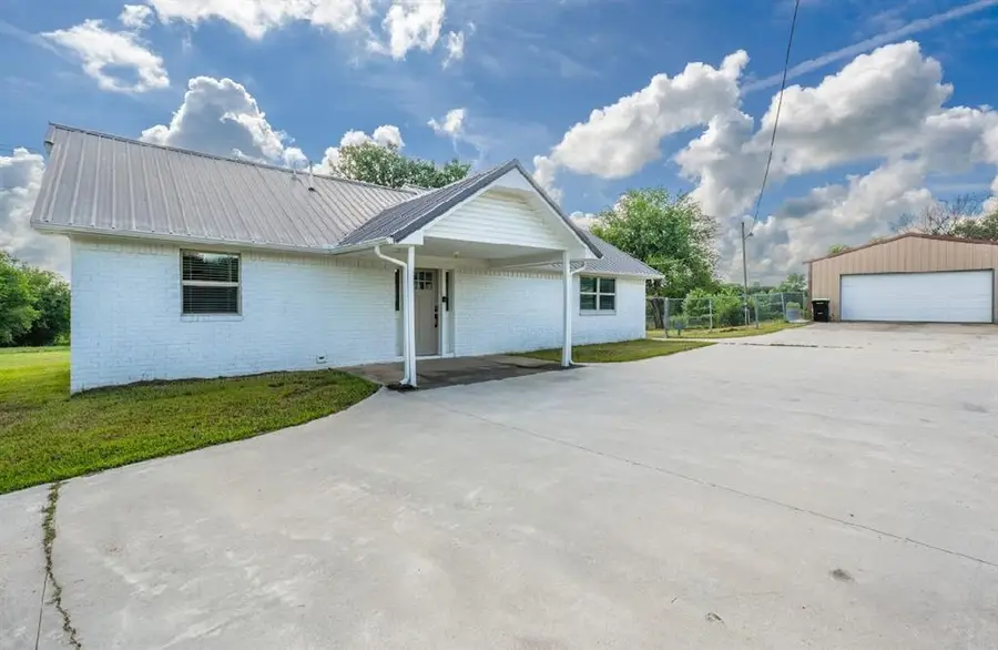 1304 W Walnut Street, Tecumseh, OK 74873 - Image #2