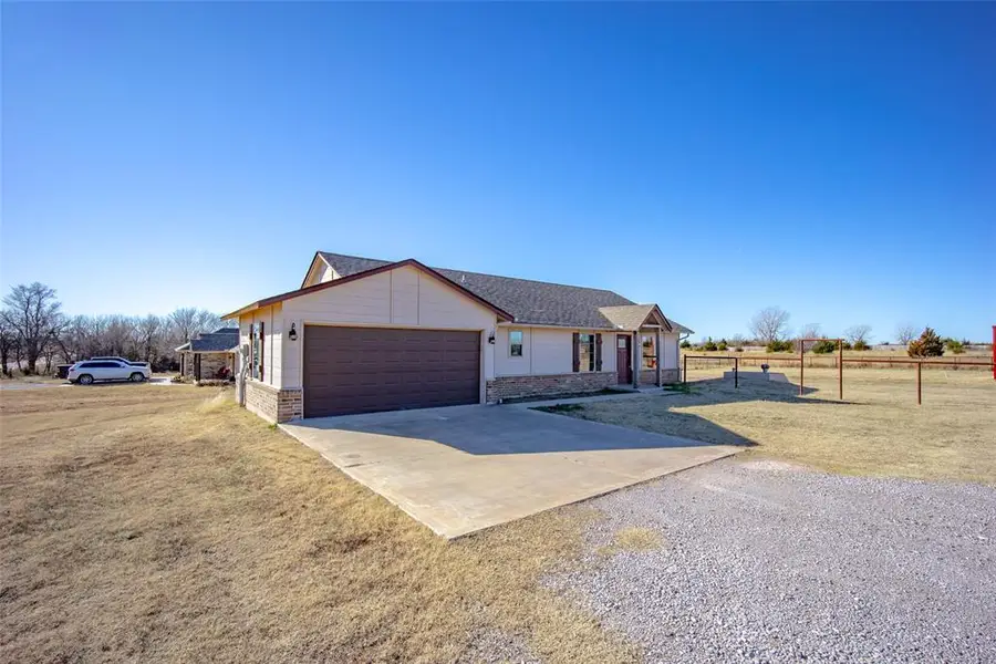 2052 County Street 2970, Blanchard, OK 73010 - Image #2