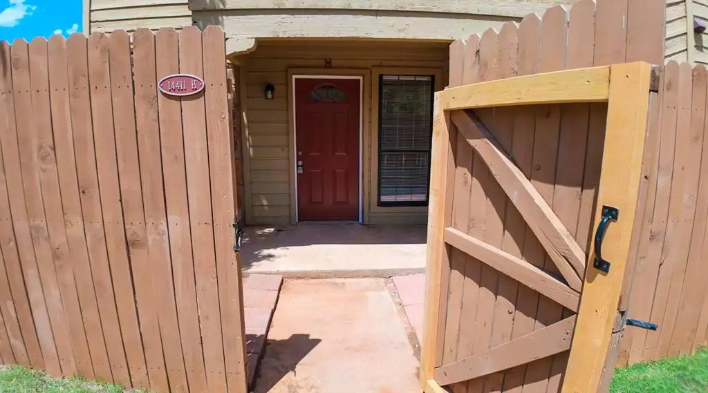 14411 N Pennsylvania Avenue #10H, Oklahoma City, OK 73134 - Image #1
