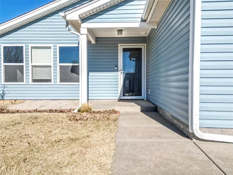 413 Dayflower Lane, Norman, OK 73069 - Image #3