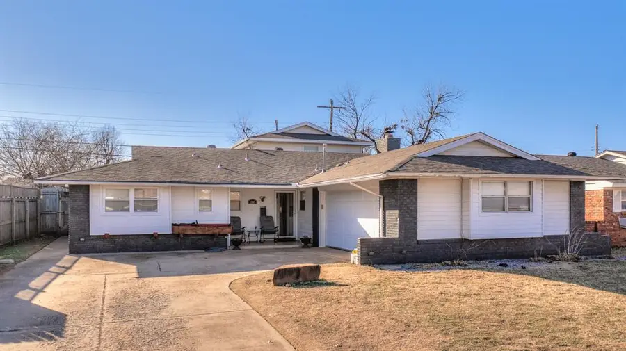 3105 N Viewpoint Drive, Midwest City, OK 73110 - Image #2