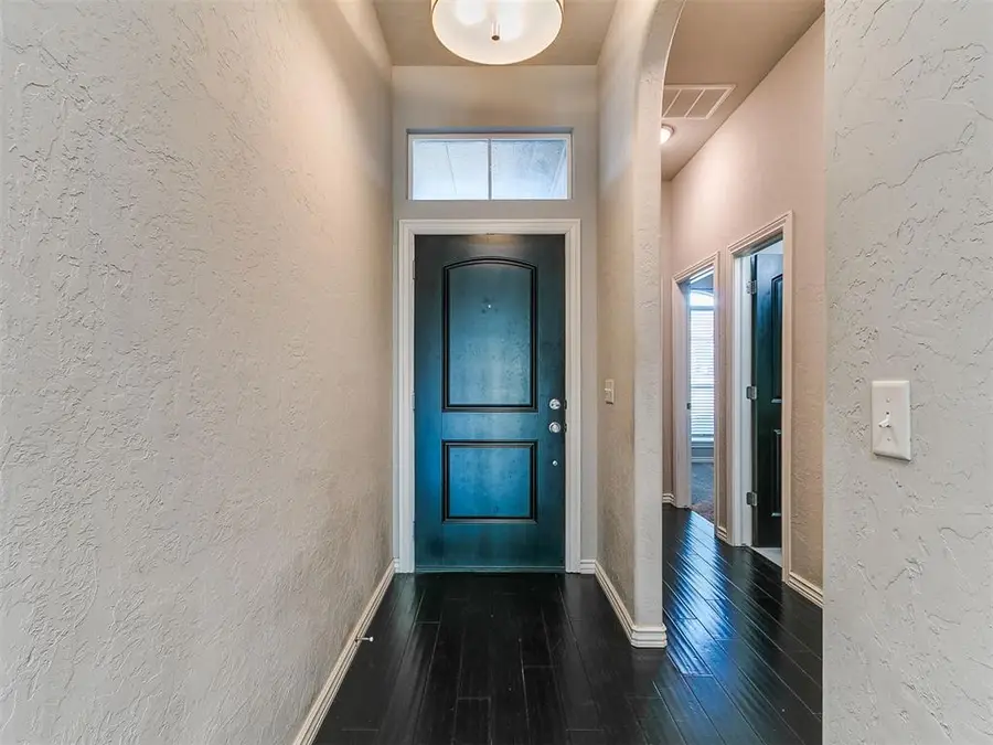 1100 Lindsey Lane, Moore, OK 73160 - Image #3