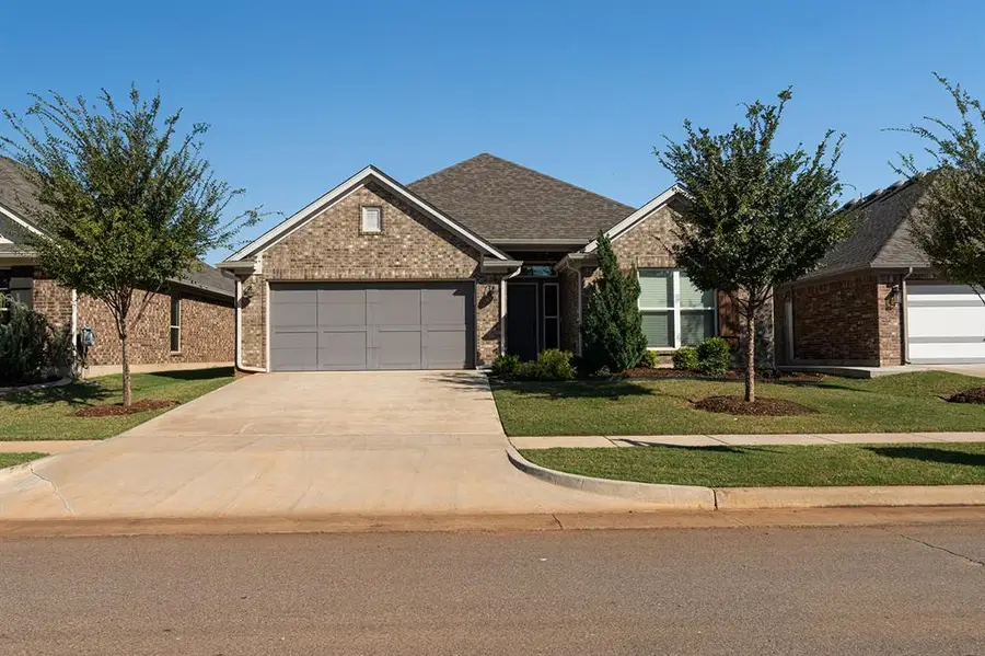 24 Carat Drive, Yukon, OK 73099 - Image #2