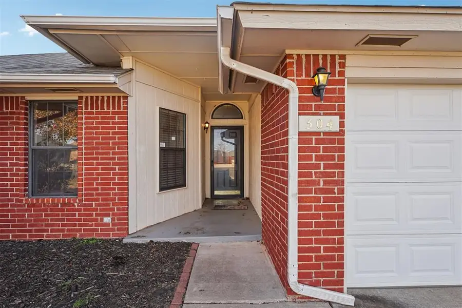 304 Cherokee Court, Blanchard, OK 73010 - Image #3