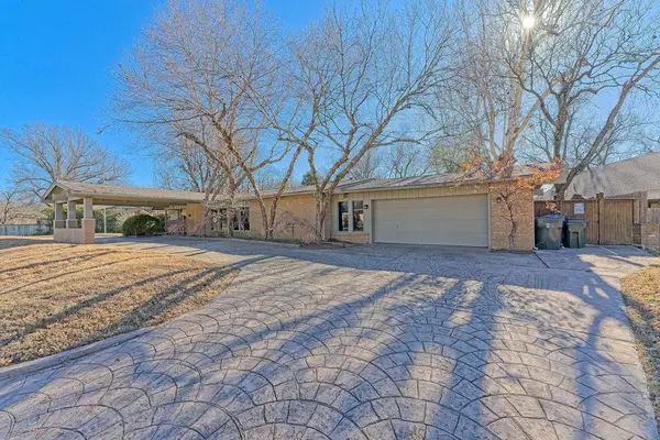 902 Mockingbird Lane, Norman, OK 73071