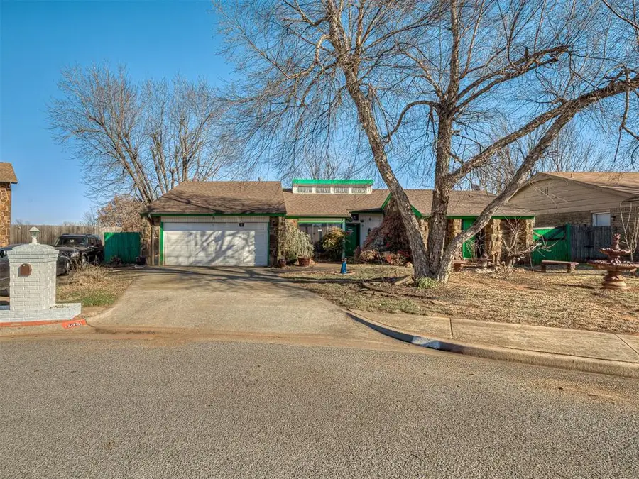 6624 Woodridge Avenue, Oklahoma City, OK 73132 - Image #2