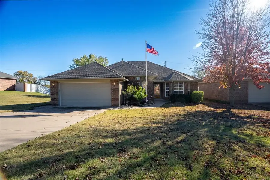 922 Blue Bird Terrace, Purcell, OK 73080 - #2