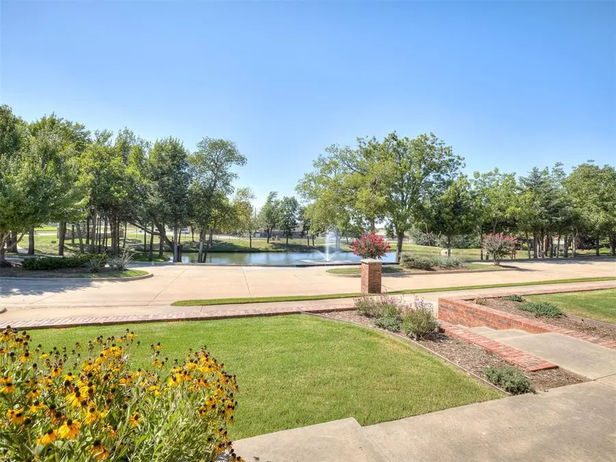 905 Stone Creek Boulevard, Yukon, OK 73099 - Image #3