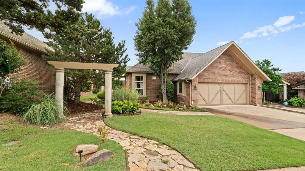704 Capri Place, Edmond, OK 73034 - Image #1