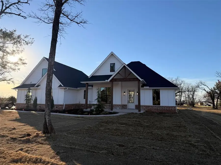 21200 Reserve Circle, Harrah, OK 73045 - Image #2