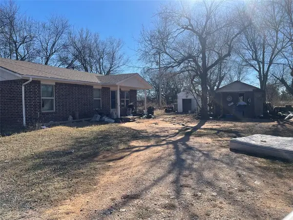 23614 E County Road 1595 Road, Elmore City, OK 73433