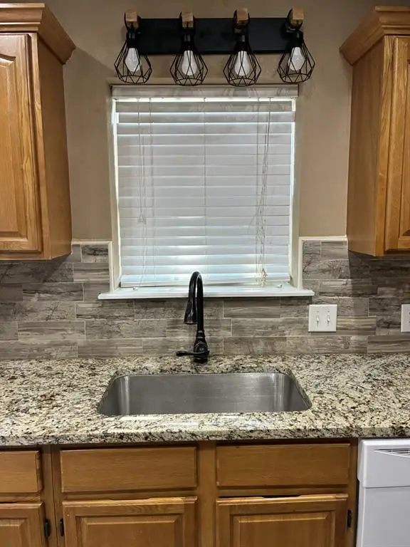 1203 Carol Drive, Shawnee, OK 74804 - Image #3