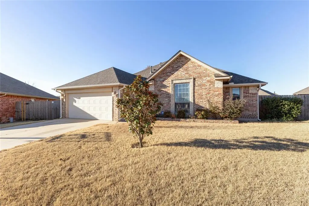 920 SW 38th Street, Moore, OK 73160 - Image #1