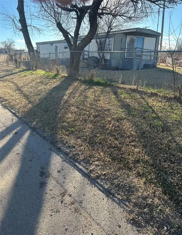 1802 SW Monroe Avenue, Lawton, OK 73501