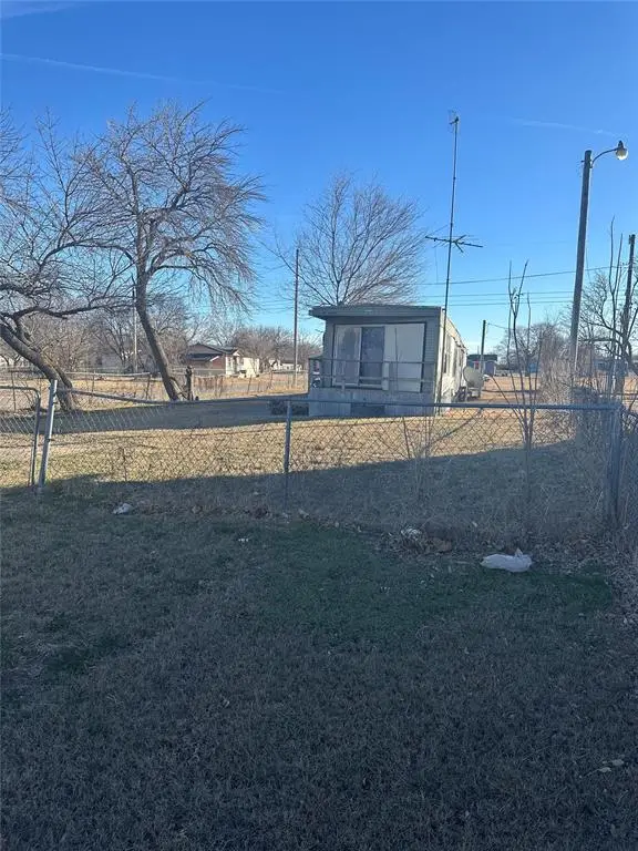 1802 SW Monroe Avenue, Lawton, OK 73501 - Image #2