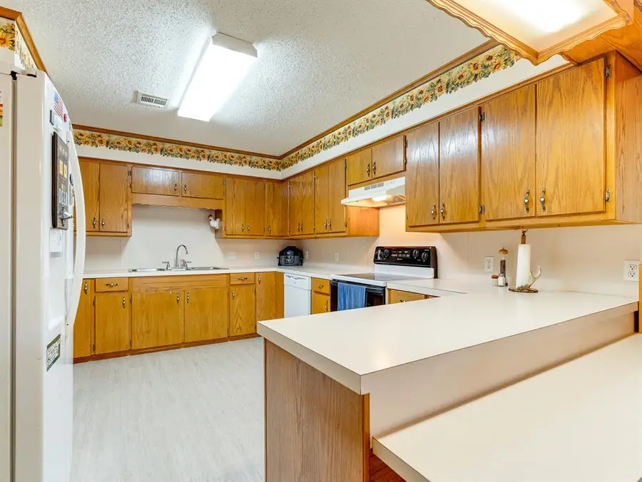 9 N Jerome Street, Coalgate, OK 74538 - #2