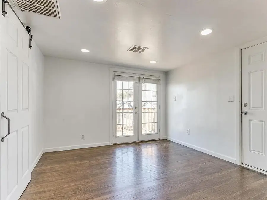 1112 N Ross Avenue, Oklahoma City, OK 73107 - Image #2