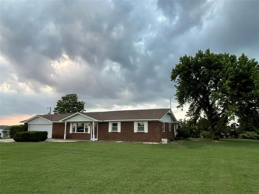 13090 County Road 1140, Lookeba, OK 73053 - Image #2