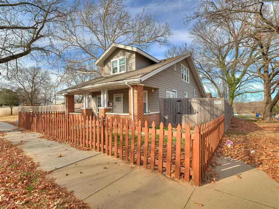 204 W Wallace Street, Shawnee, OK 74801 - Image #2