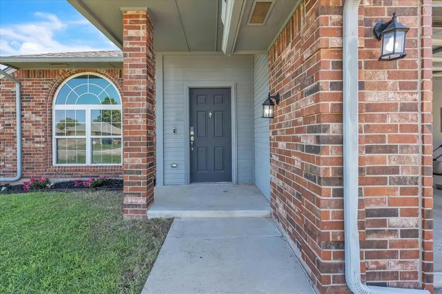 Address Withheld By Seller, Edmond, OK 73013 - Image #3
