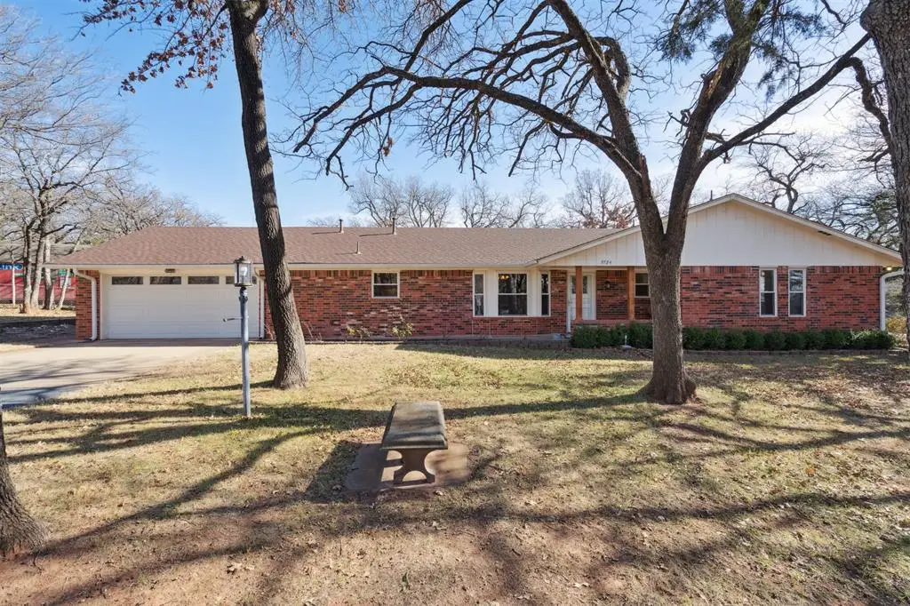 9724 N Timber Trail, Edmond, OK 73034 - Image #1
