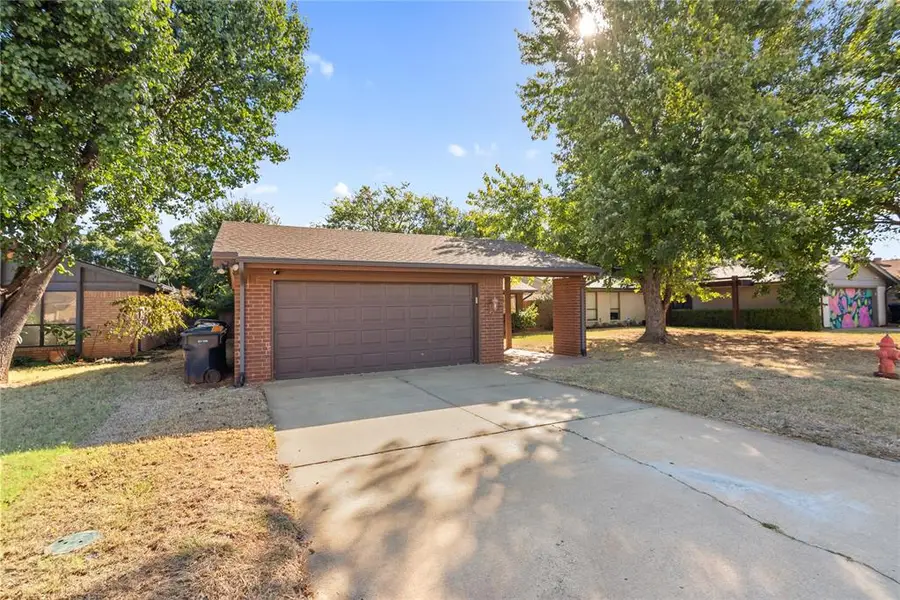 12424 Fox Run Drive, Oklahoma City, OK 73142 - Image #2