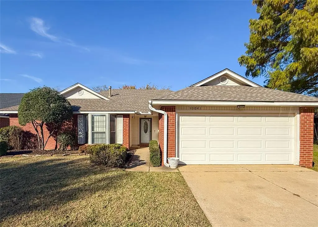 10041 Aberdeen Lane, Yukon, OK 73099 - Image #1