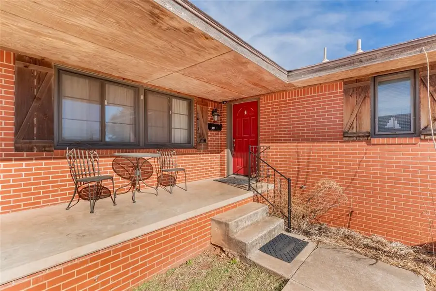 1413 Park Avenue, Clinton, OK 73601 - Image #2