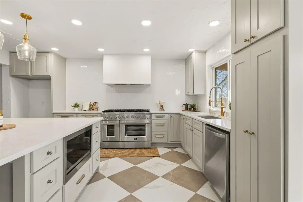 2905 Lamp Post Lane, Oklahoma City, OK 73120 - #1