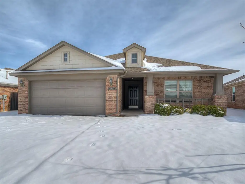19008 Hecho Drive, Edmond, OK 73012 - Image #1