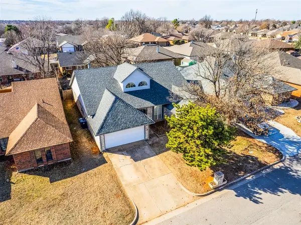 513 Greenfield Drive, Yukon, OK 73099