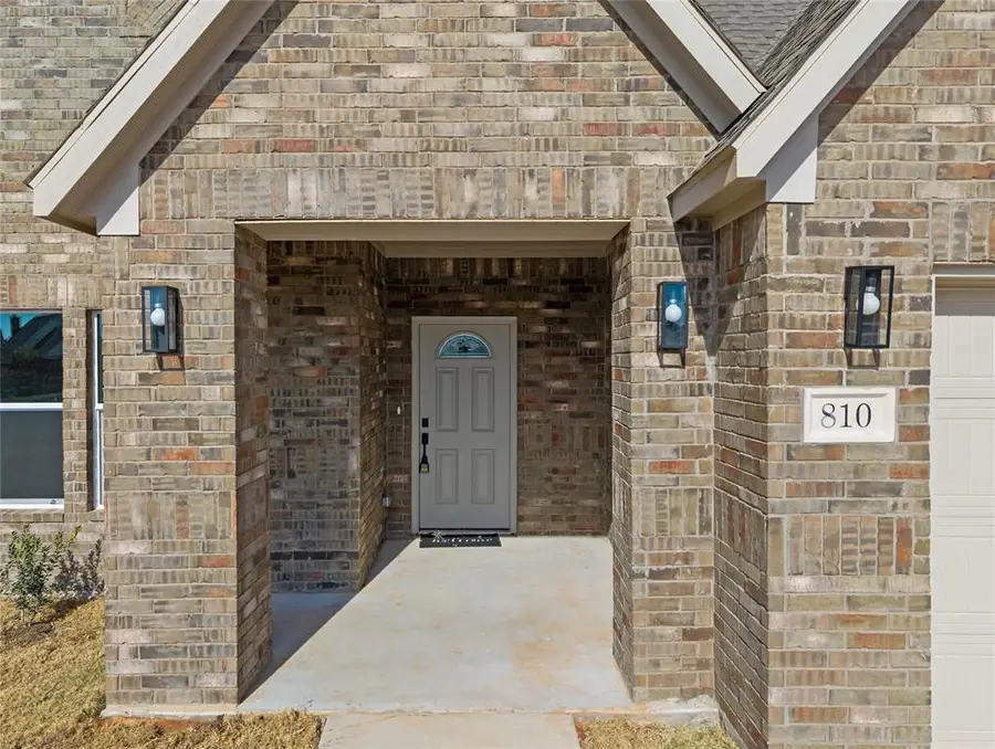 810 Chateau Court, Kingfisher, OK 73750 - Image #2