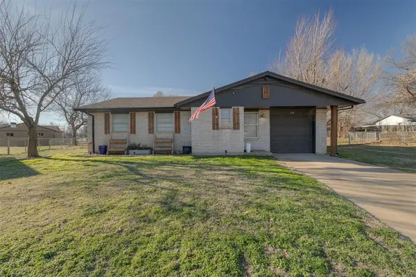614 W Greenwood Court, Mustang, OK 73064