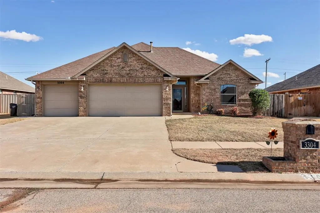 3304 Paul Drive, Moore, OK 73160 - Image #1