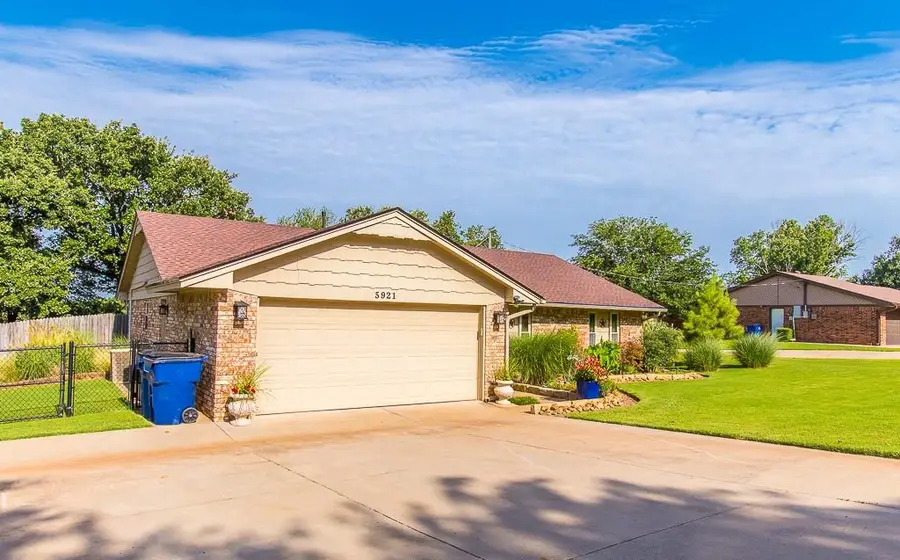 5921 SW Morgan Drive, Guthrie, OK 73044 - Image #3
