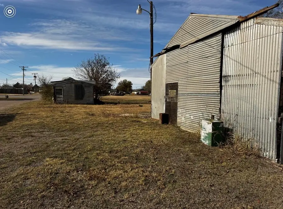 Address Withheld By Seller, Olustee, OK 73560 - Image #3