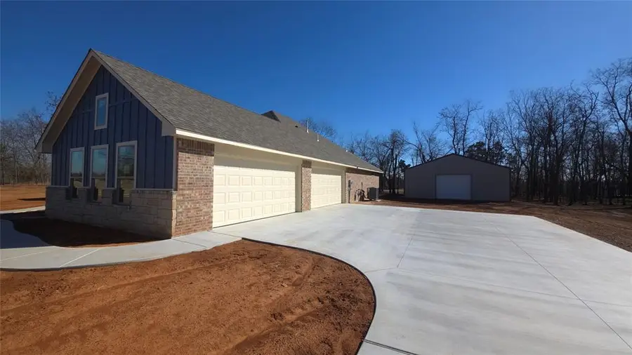 10116 Hamilton Drive, Oklahoma City, OK 73169 - Image #2