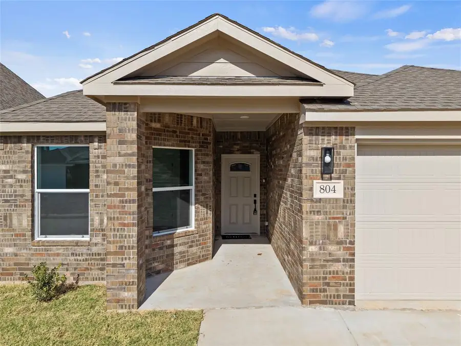 803 Chateau Court, Kingfisher, OK 73750 - #3
