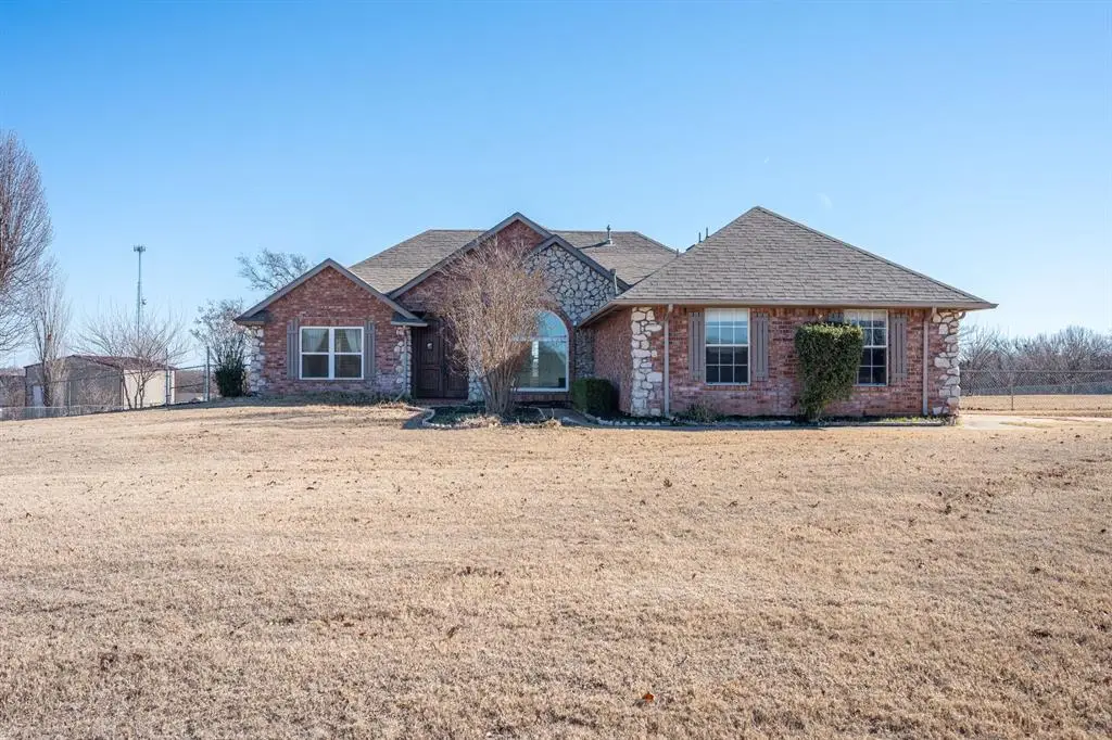 900 S Spring Lane, Blanchard, OK 73010 - Image #1