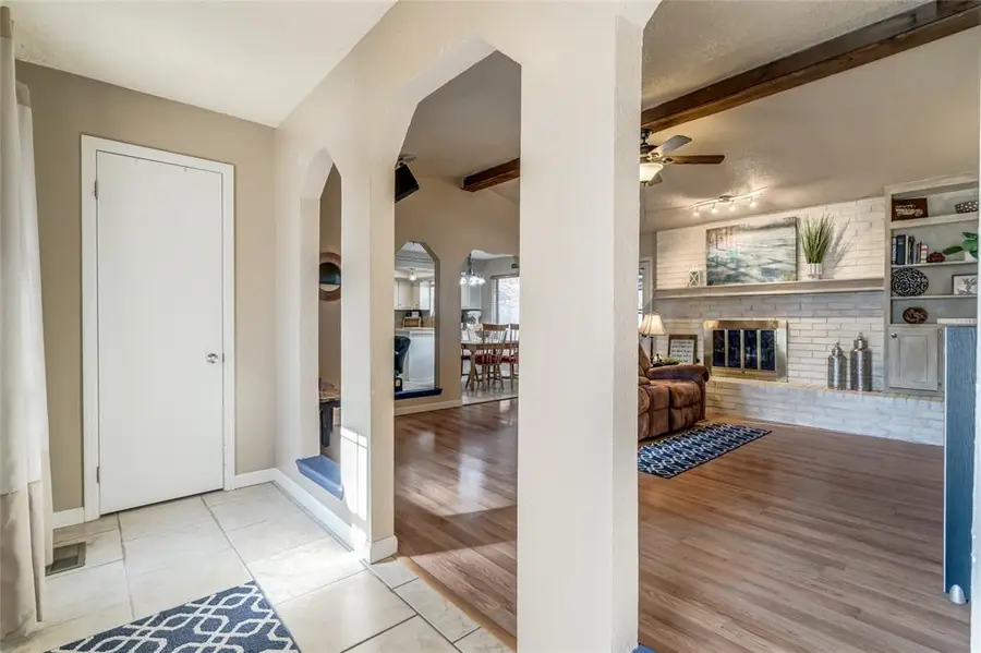 325 Choctaw Place, Yukon, OK 73099 - Image #3