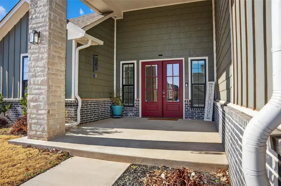 4805 Hambletonian Lane, Mustang, OK 73064 - Image #2