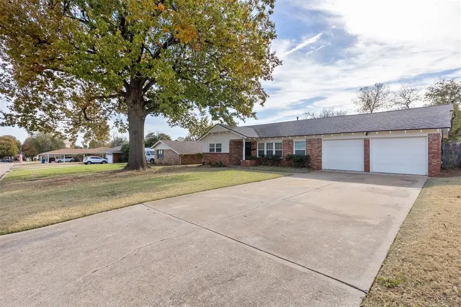208 Country Club Terrace, Midwest City, OK 73110 - Image #3