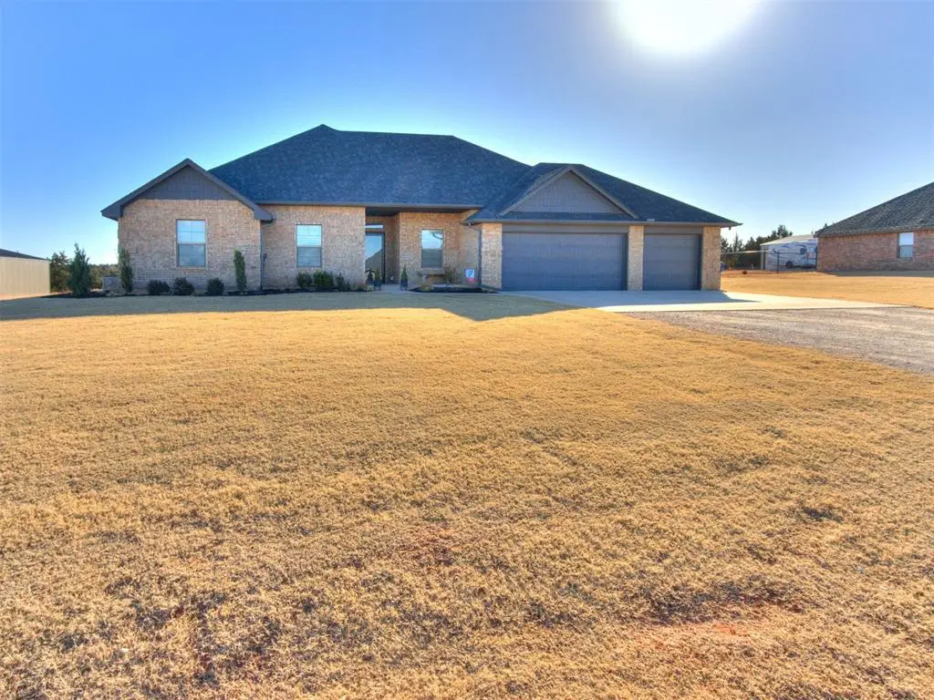 6949 Seabiscuit Lane, Guthrie, OK 73044 - Image #1