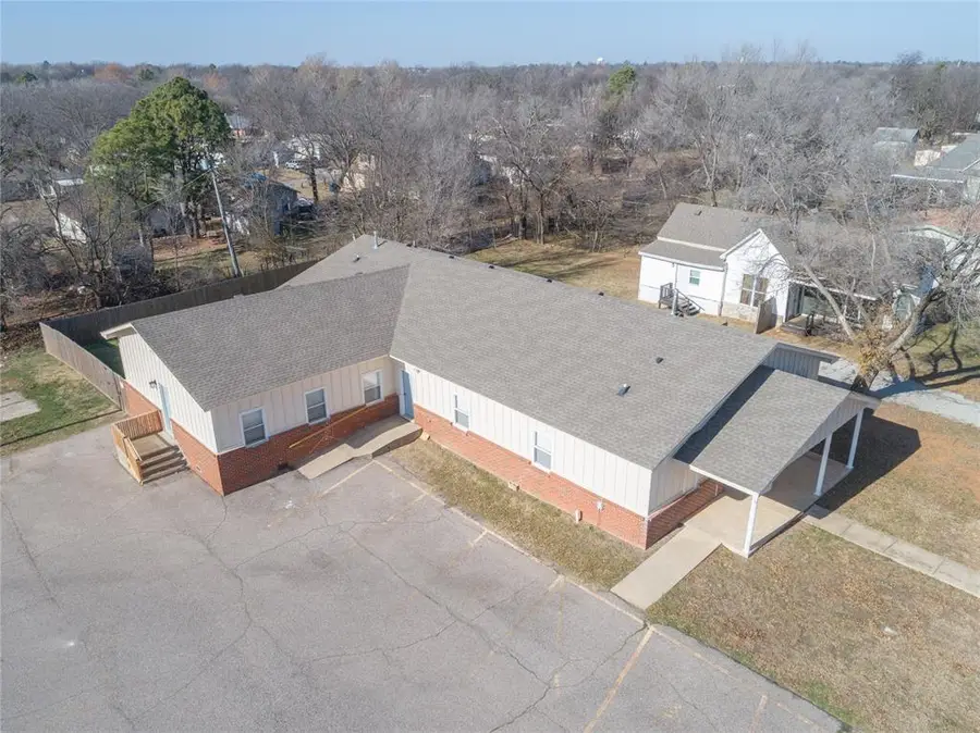 700 N Tucker Avenue, Shawnee, OK 74801 - Image #2