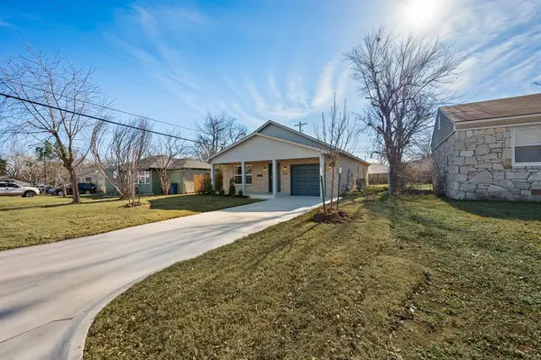 524 E Grumann Street, Midwest City, OK 73110